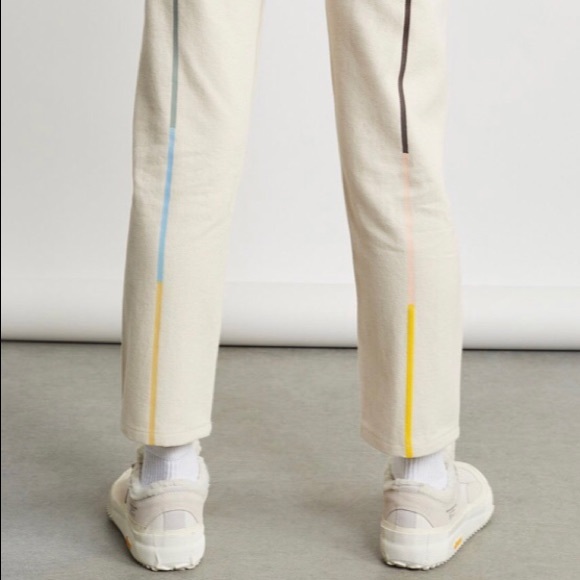 Still Here Cloud Rainbow Tate Crop - Picture 4 of 7